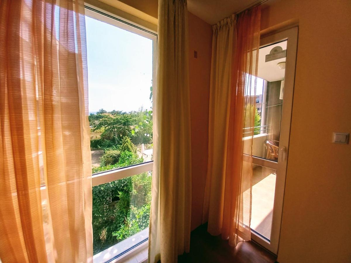 Seaview Apartment Butterfly Сонячний Берег Екстер'єр фото